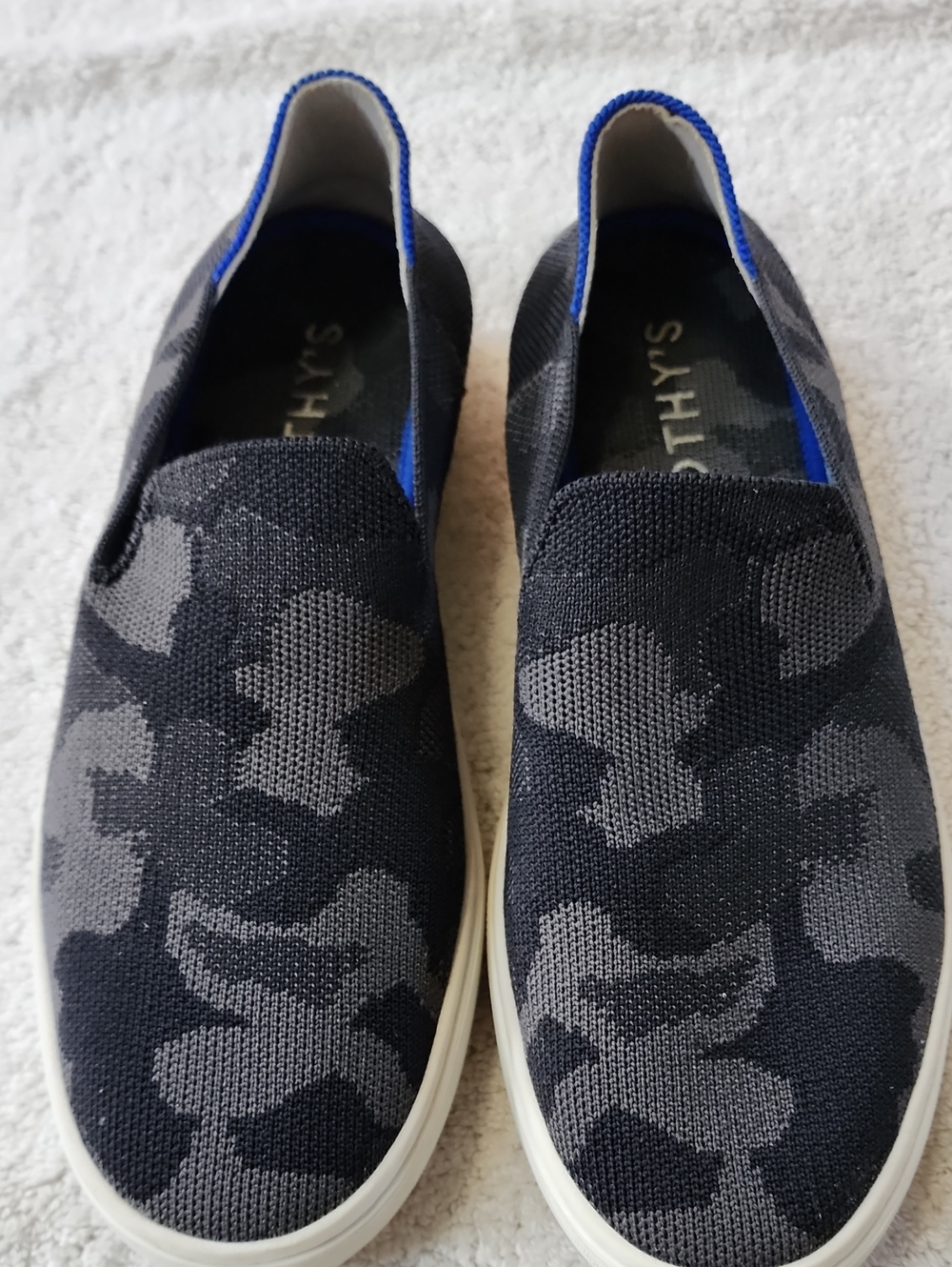 Rothy's Women's Slip-On Knit Black Camouflage Sneakers Size 7.5 Preowmwd